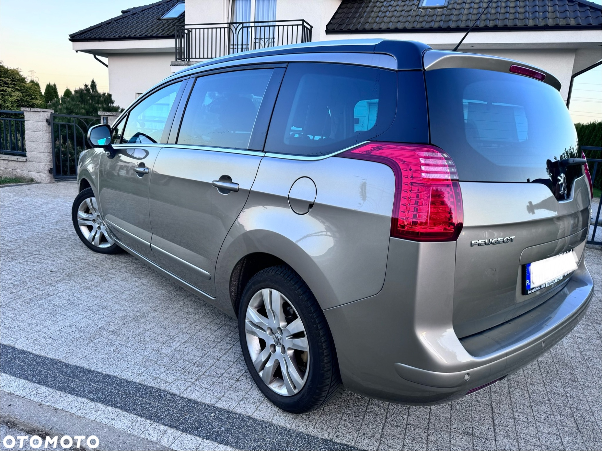 Peugeot 5008 1.6 THP Active 7os - 6
