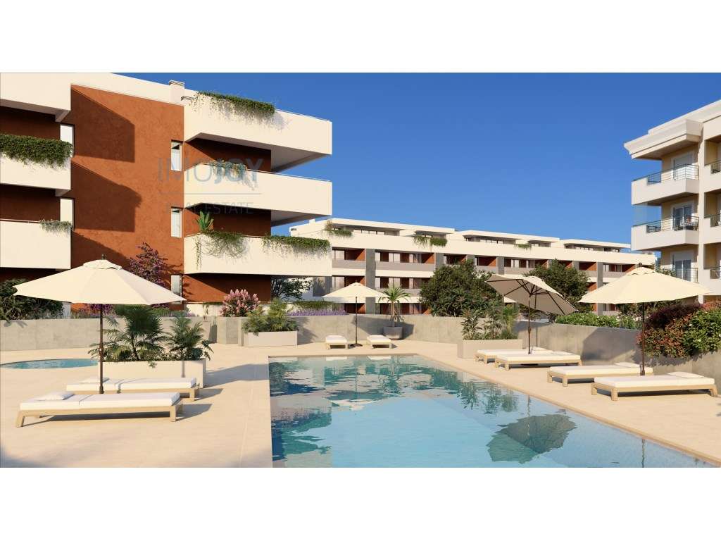 Apartamento T1 + 1 em Condomínio com Piscina em Lagos-6