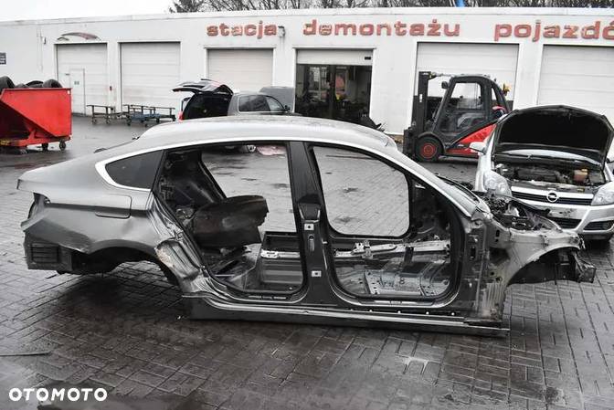 Karoseria Ćwiartka Błotnik Podłużnica Próg Słupek Dupa BMW F07 GT 2.0 D Lift 14R - 3