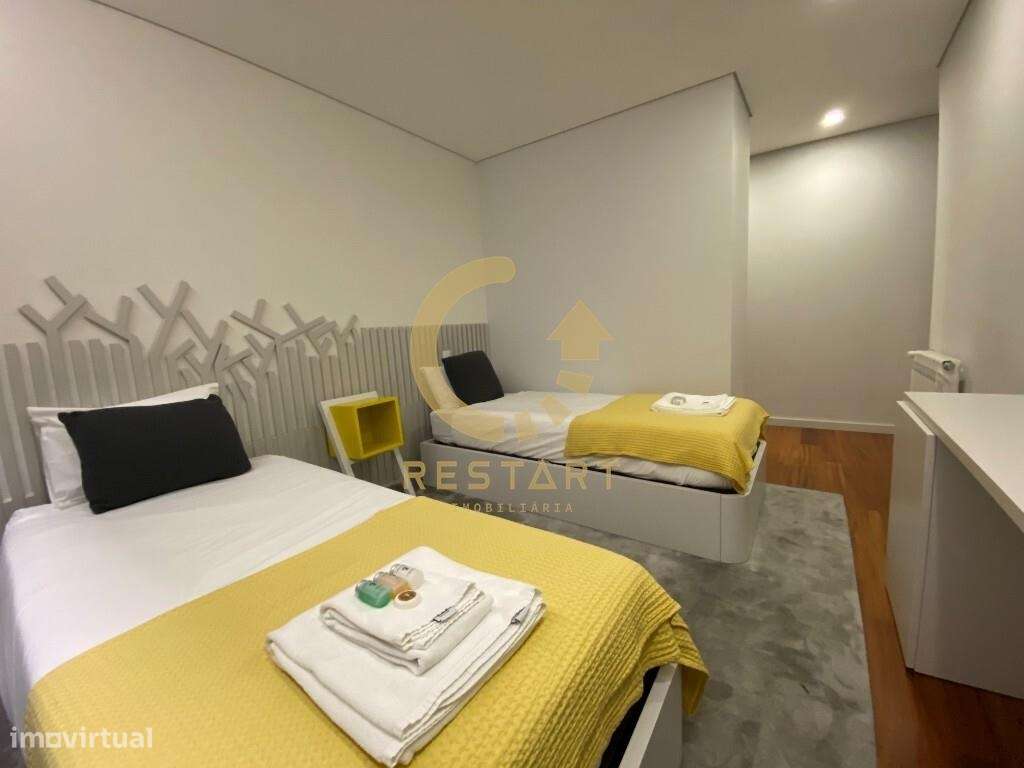 Apartamento T3 totalmente mobilado com vista Rio-23