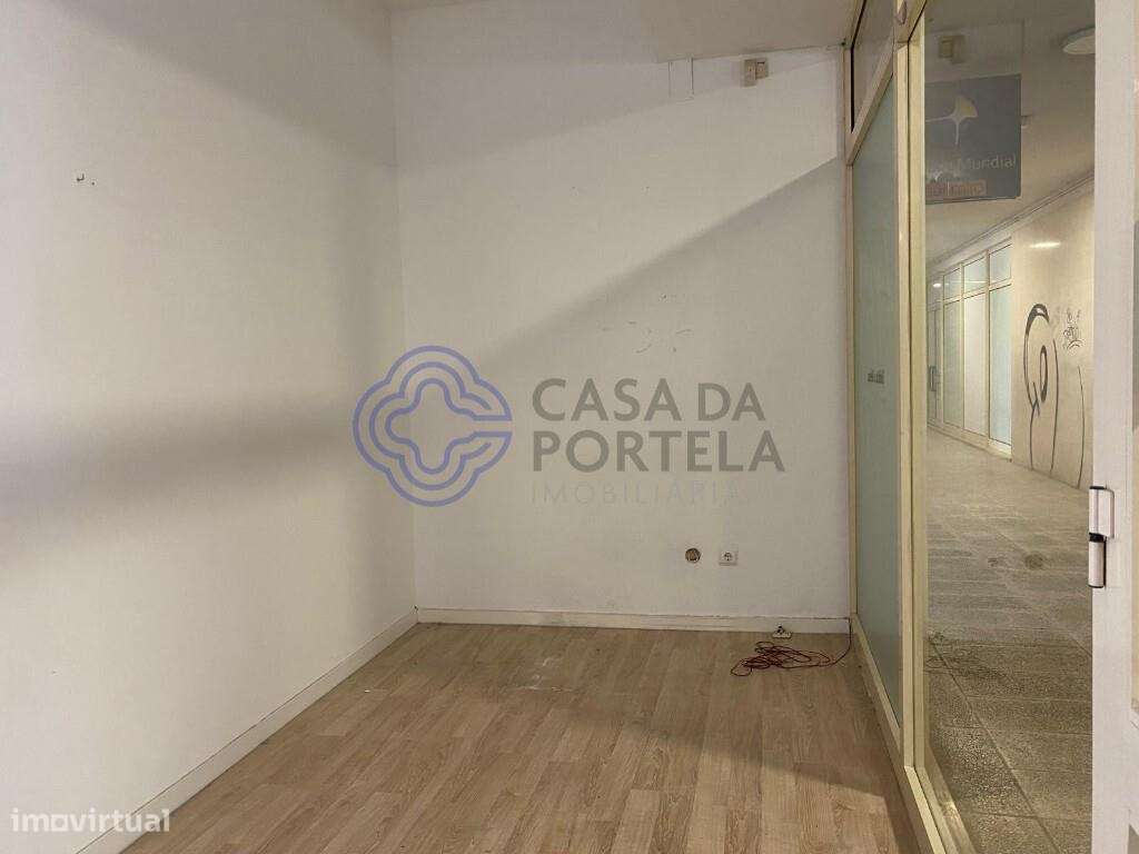 Loja c/ 2 frentes em S.M. Feira - Grande imagem: 4/10