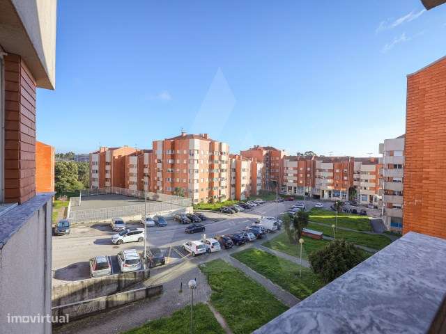 Apartamento T3 em Esgueira com Garagem Fechada e Arrumos - Grande imagem: 4/32