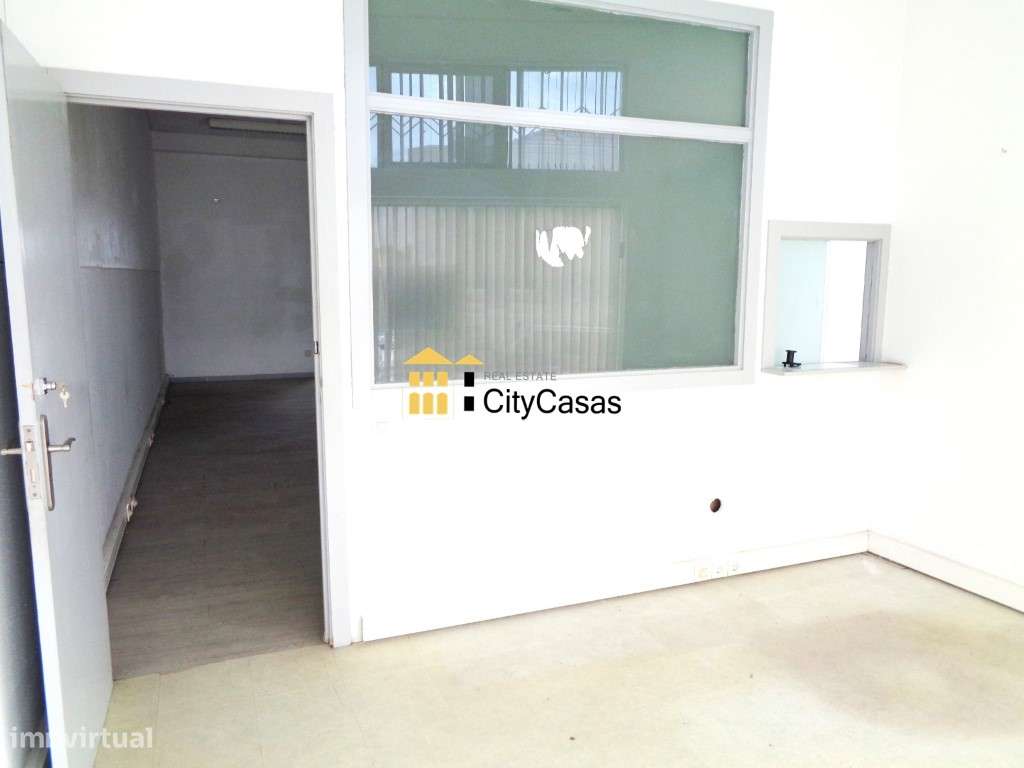 Loja c/ Terraço e 2 Frentes | Paranhos-7