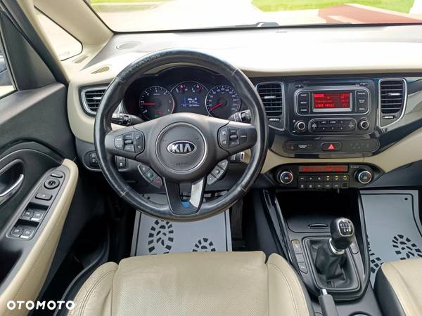 Kia Carens 1.7 CRDi XL 7os - 26