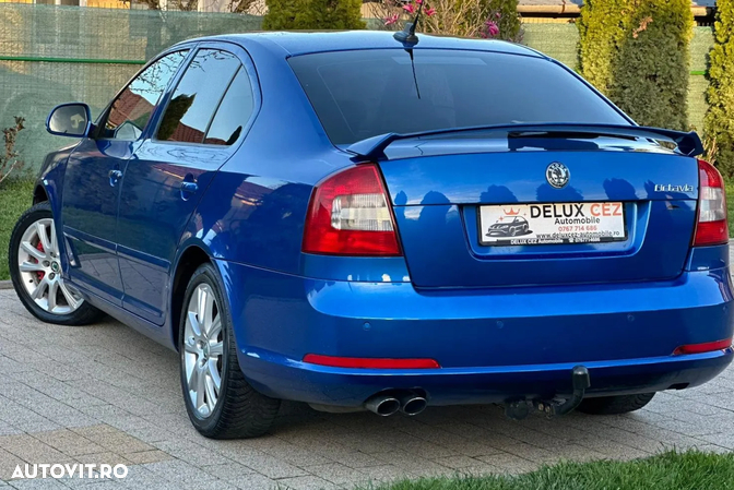 Skoda Octavia 2.0 TDI CR DPF RS - 4