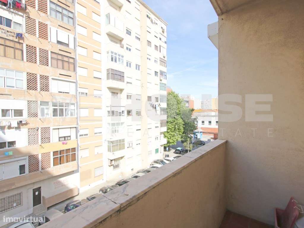 T2 em bom estado junto ao Tribunal do Barreiro-27