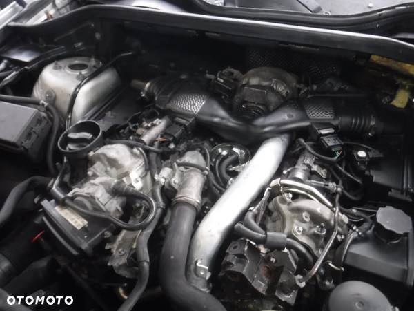 Mercedes ML W164 GL X164 R Klasa W251 Silnik 3.0 V6  280 CDI 642 - 7