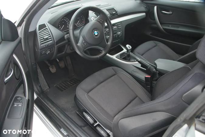 BMW Seria 1 118i - 9