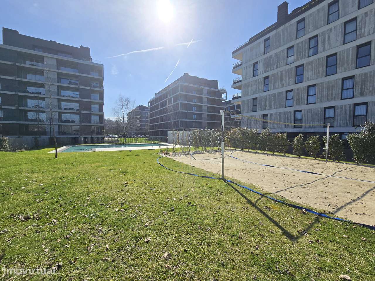 Apartamento T1 com terraço Seminovo.-27