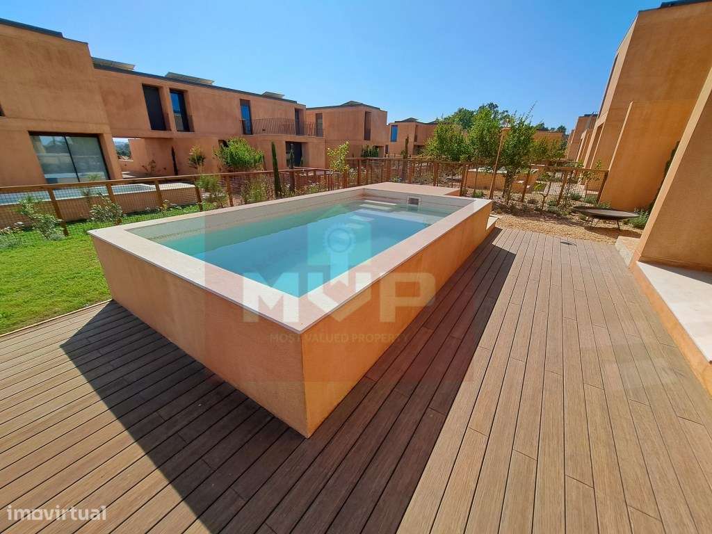 Moradia V3 com piscina e garagem em Vilamoura-32