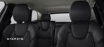 Volvo XC 60 B4 B Plus Dark - 17