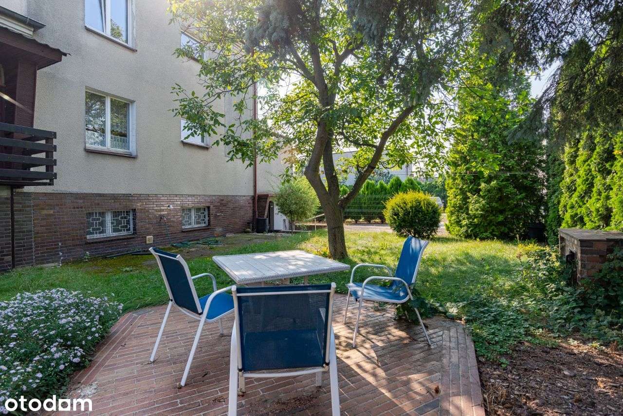 Dom z dużym ogrodem i dwoma lokalami usługowymi-7