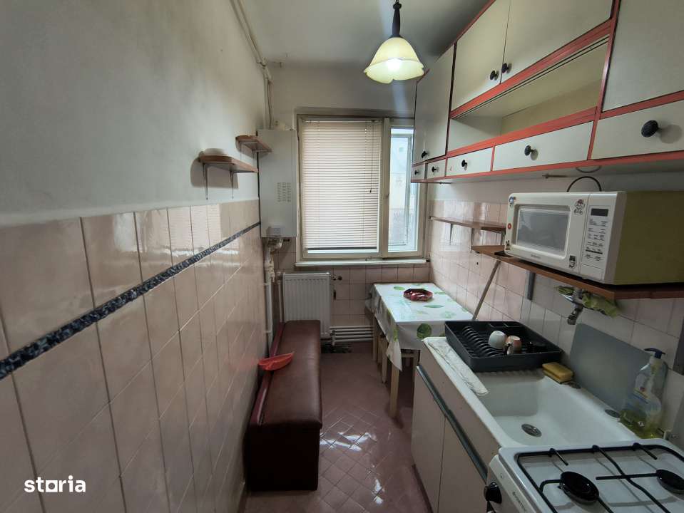 KM 4 5 - apartament 3 camere semidecomandat boxa-5