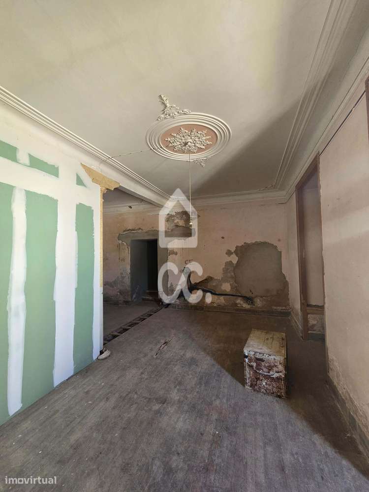 Palacete de 1894, com três pisos - Constância, Santarém - Grande imagem: 5/28