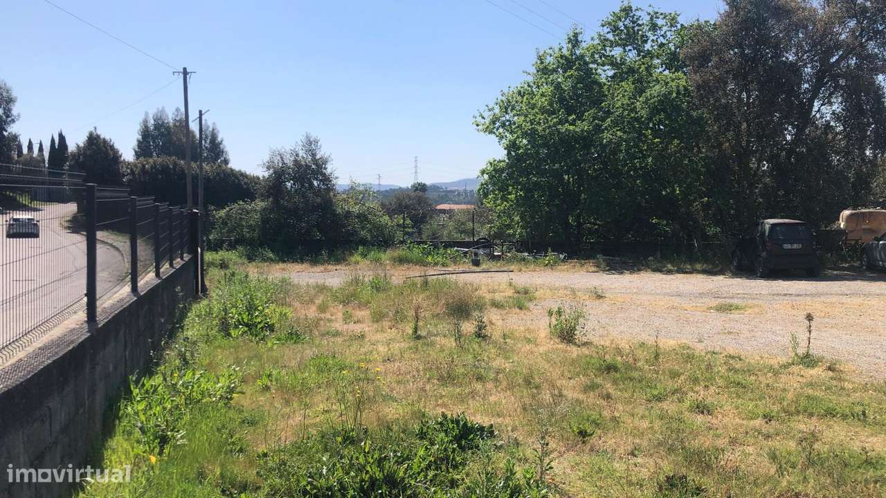 Terreno industrial com construção-4