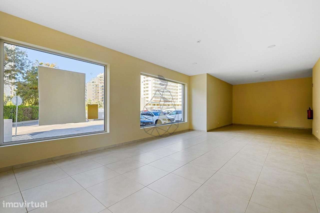 Espaço Comercial Novo na Praia da Rocha - Grande imagem: 4/15