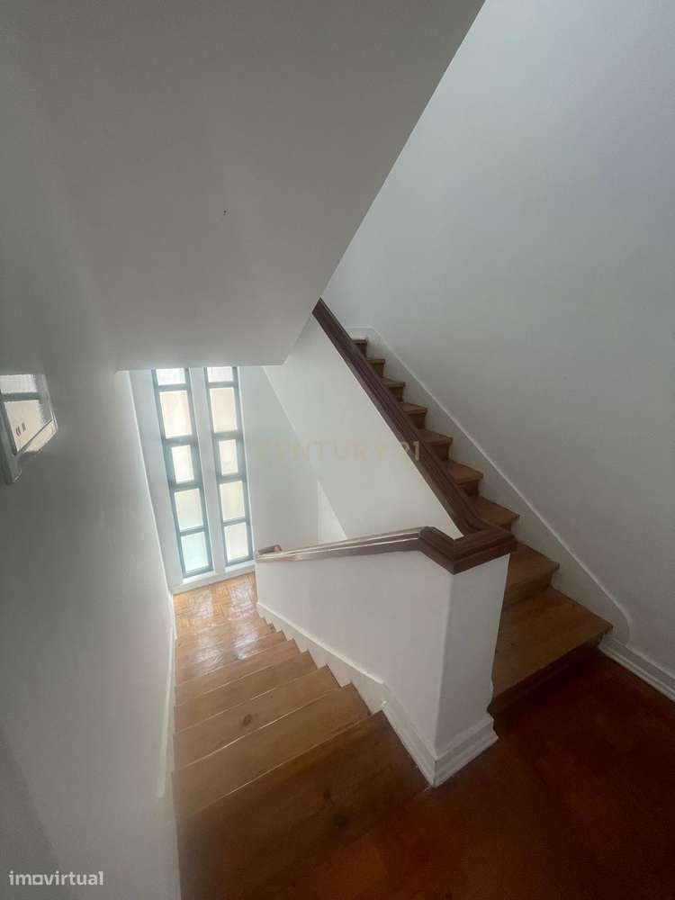 Apartamento T2 com possibilidade de utilização como T3 | Excelente loc-15