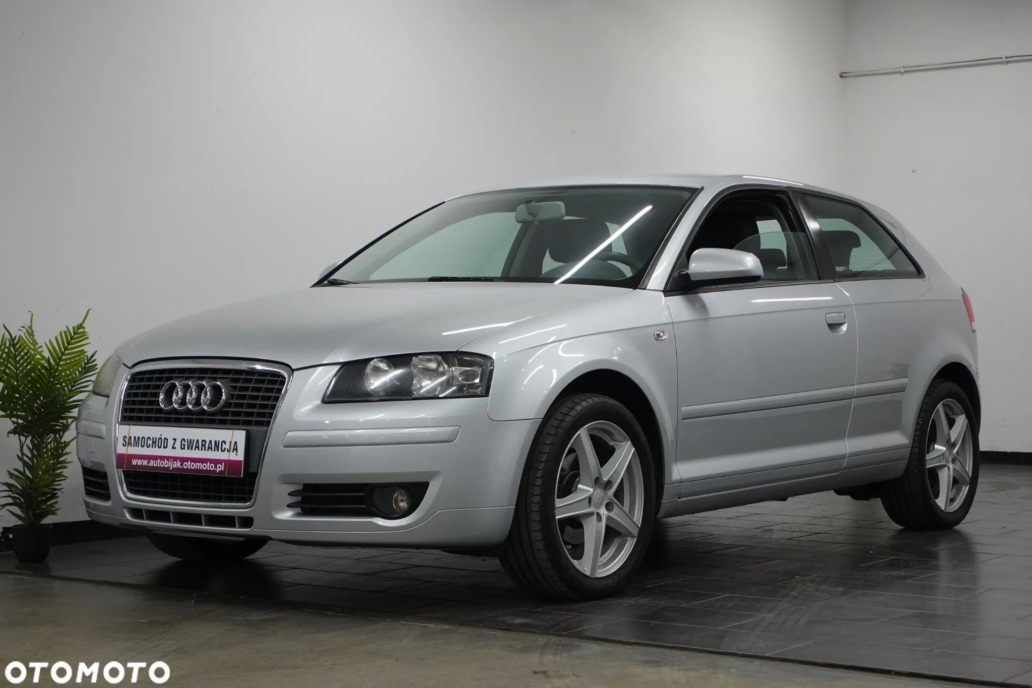 Audi A3 1.6 Ambiente - 1