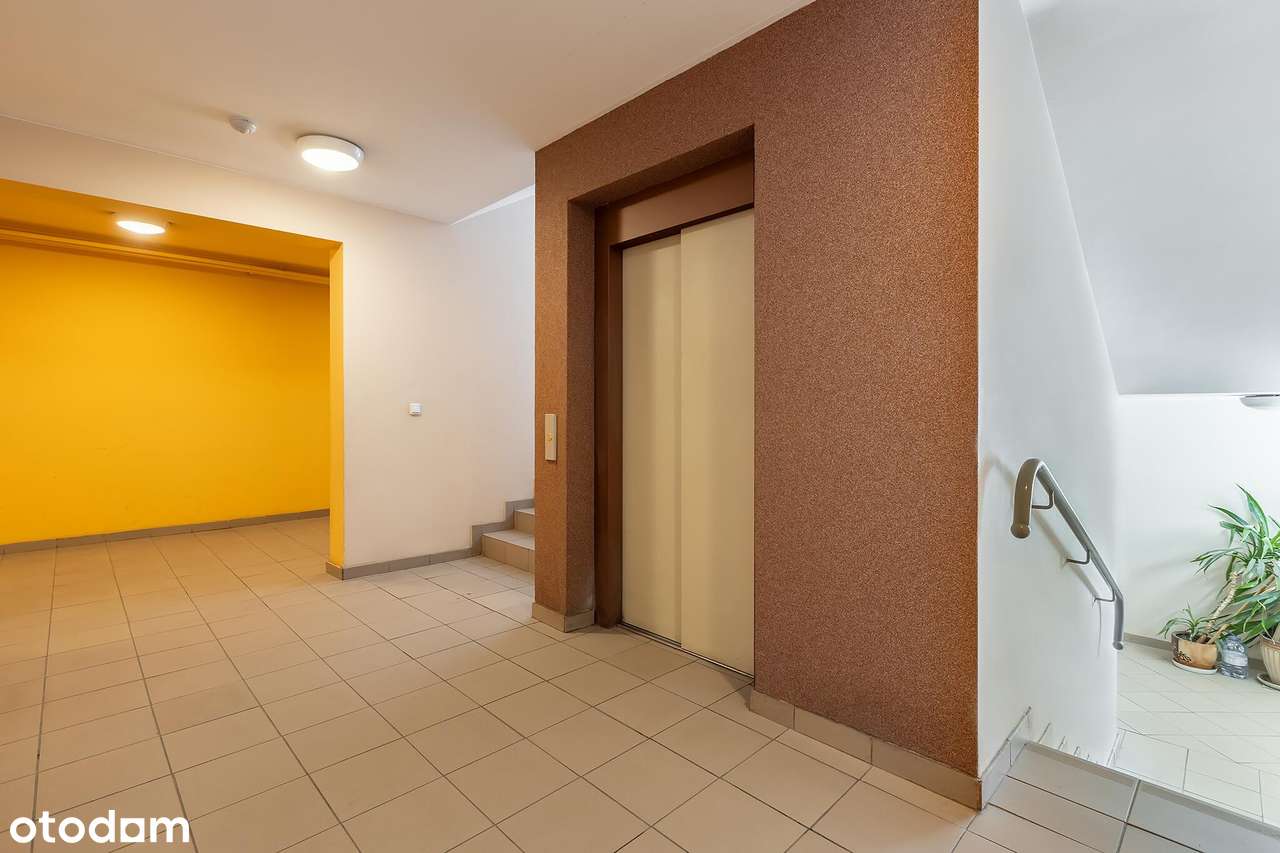 Dwa niezależne pokoje | osobna kuchnia | balkon | garaż-11