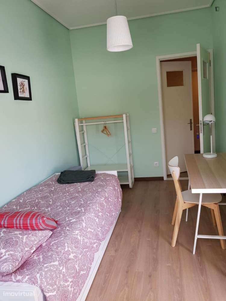 Quarto - localizado em Cedofeita Porto - Grande imagem: 3/15
