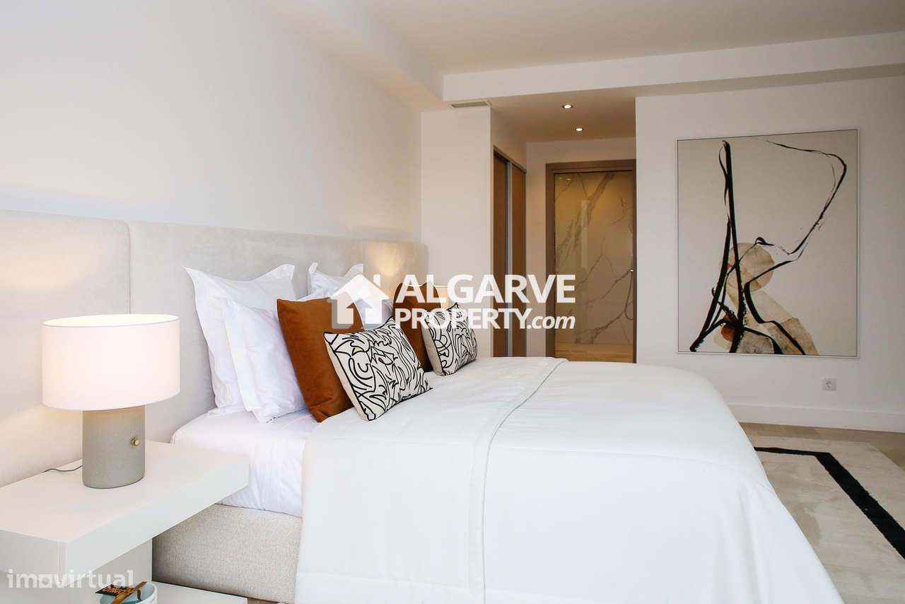 Moradia T4 na Premier Private Villa Resort em Faro - Grande imagem: 4/54