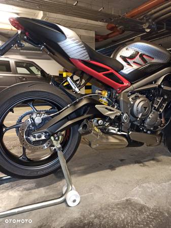 Triumph Street Triple - 7