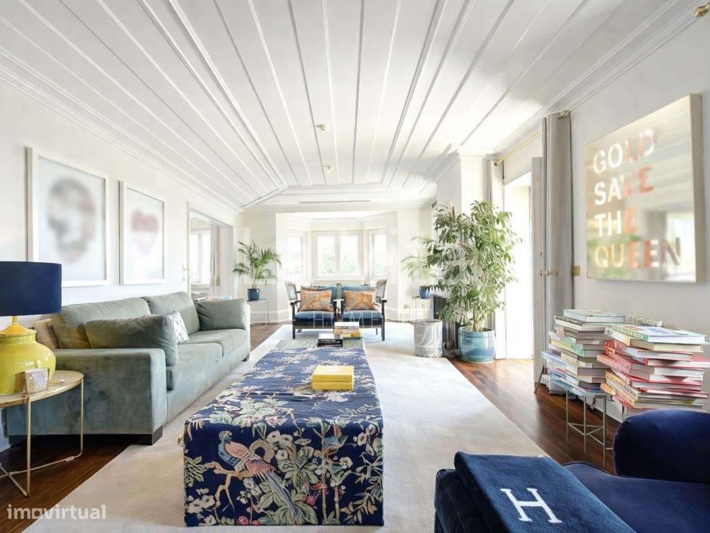 Apartamento T4 Duplex, em condomínio exclusivo no centro do Estoril. - Grande imagem: 4/51