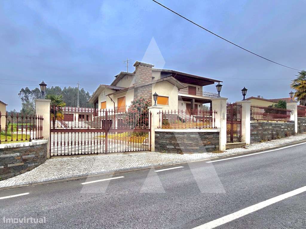 Magnifica Moradia em Águeda-49