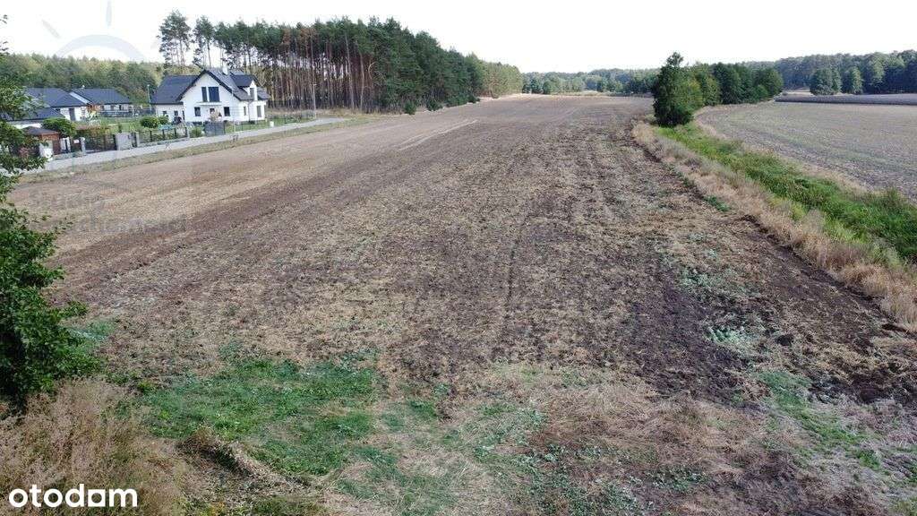 Kształtna działka z dobrym dojazdem-12