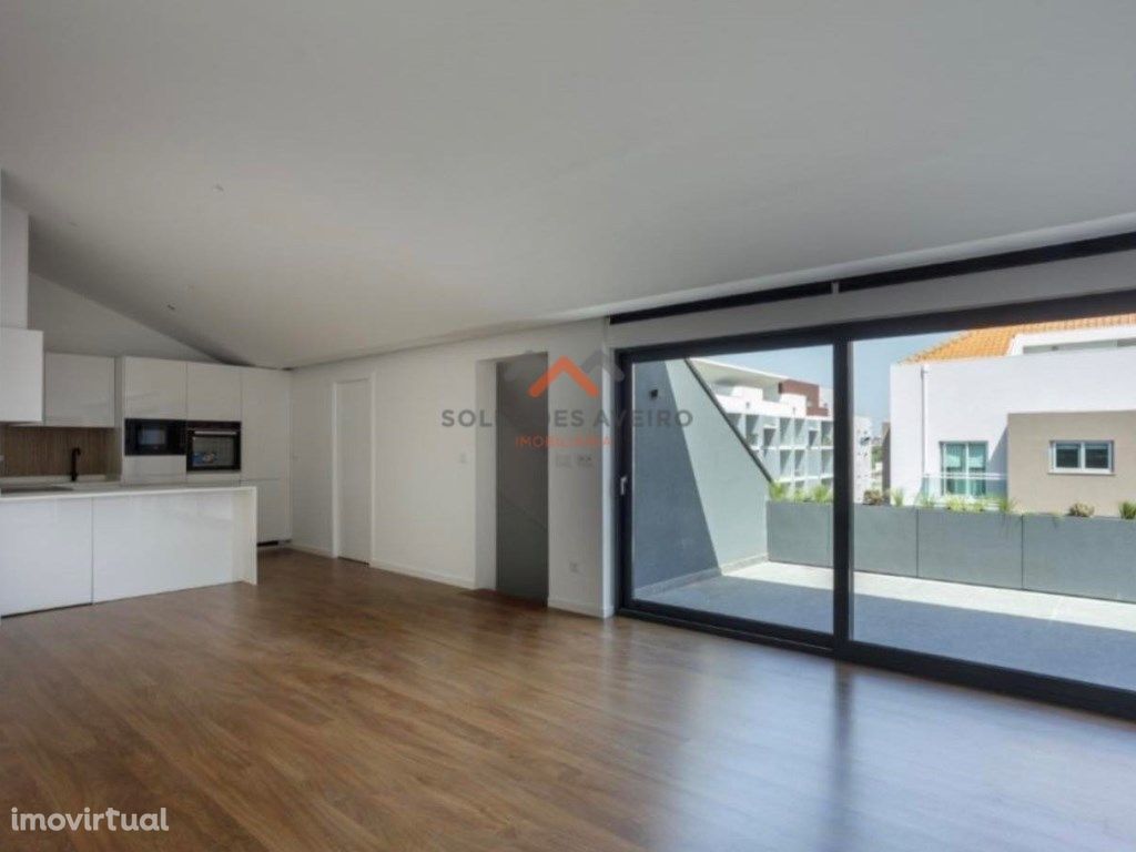 Apartamento T3 Implex no centro de Aveiro, pronto habitar!