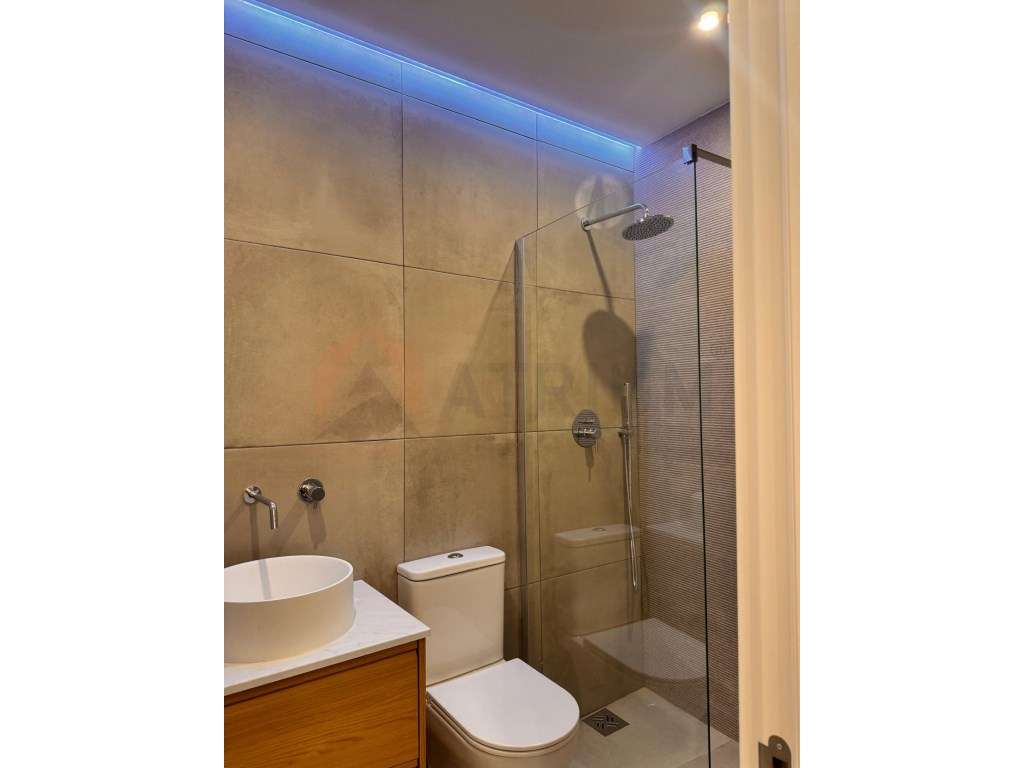 Apartamento T3 Remodelado | Habitação própria-3