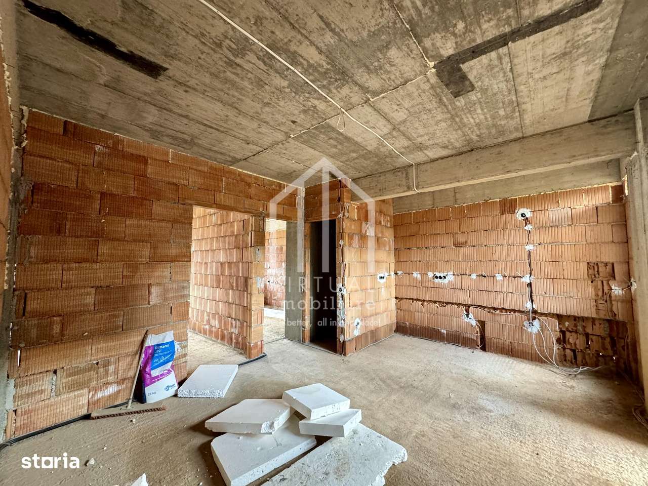 Spatiu comercial in suprafata de 94mp, vad stradal, zona Turnisor - Imagine principală: 1/13