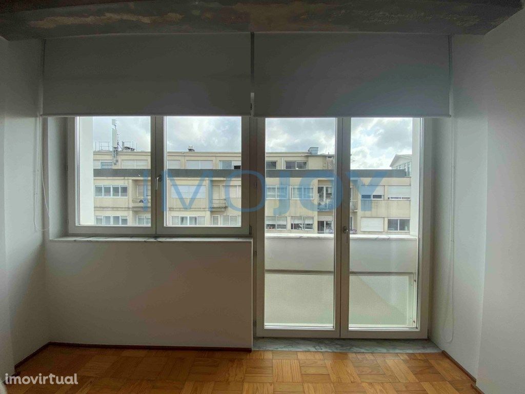Apartamento T1 para venda no centro histórico do Porto