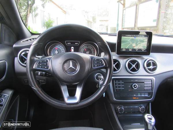 Mercedes-Benz GLA 180 - 20