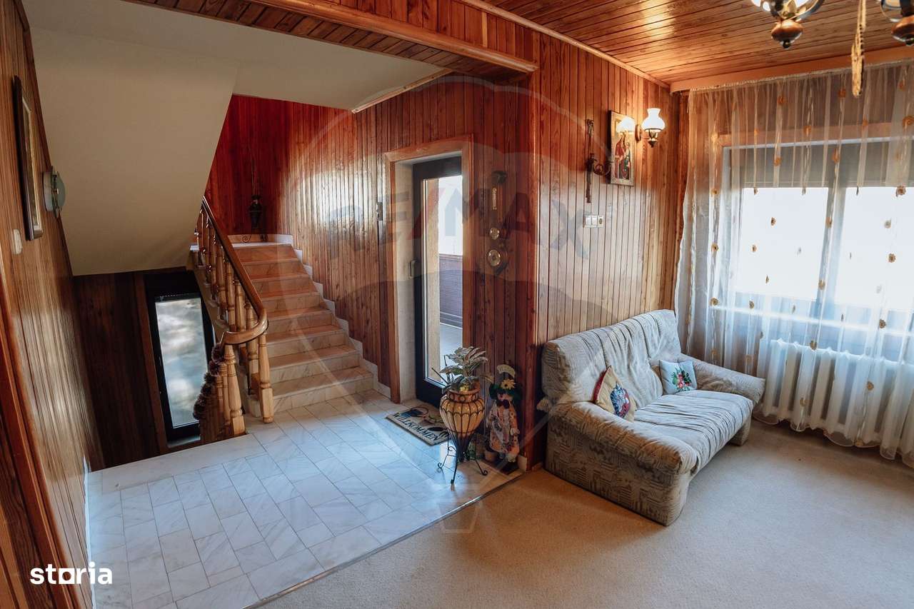 Casă / Vilă în zona Gura Humorului - Imagine principală: 5/18