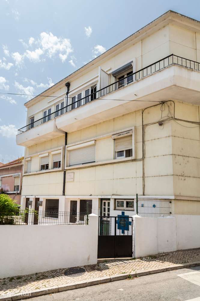 Prédio para Investimento em Cacilhas-2