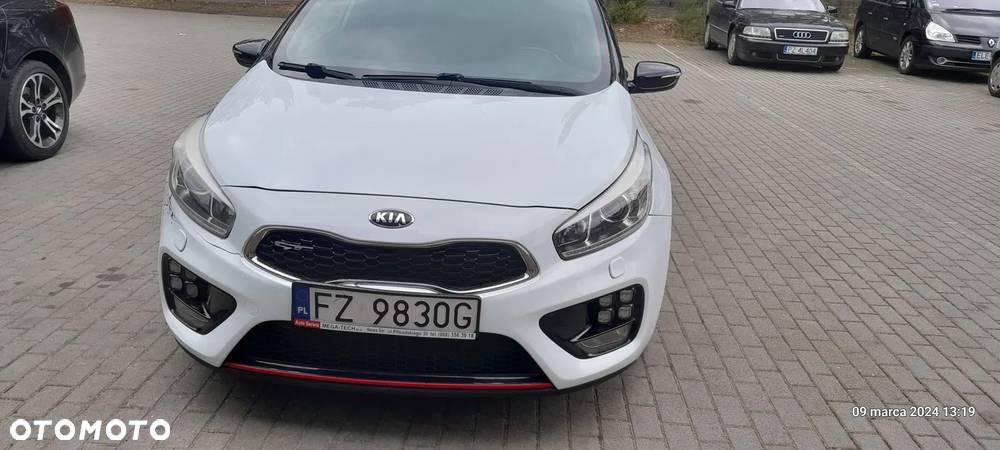 Kia Ceed - 15