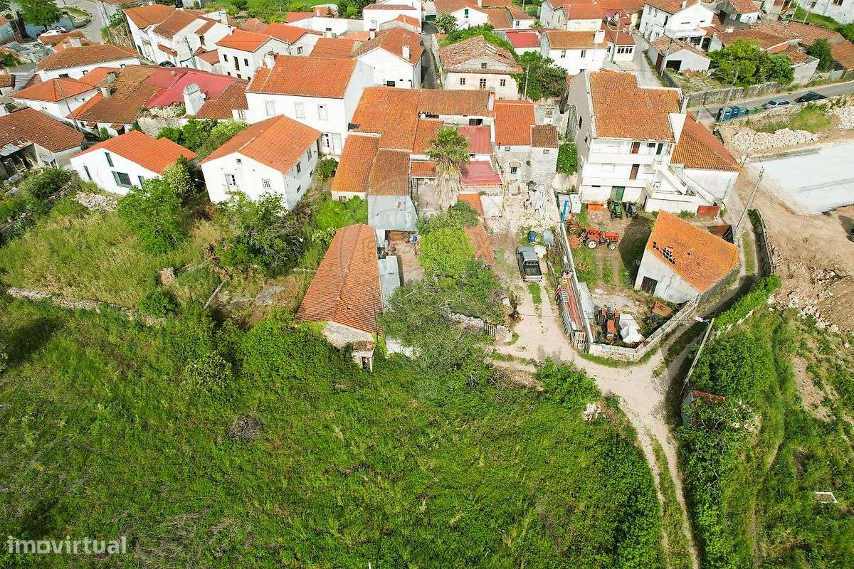 Moradia T4 para venda-18