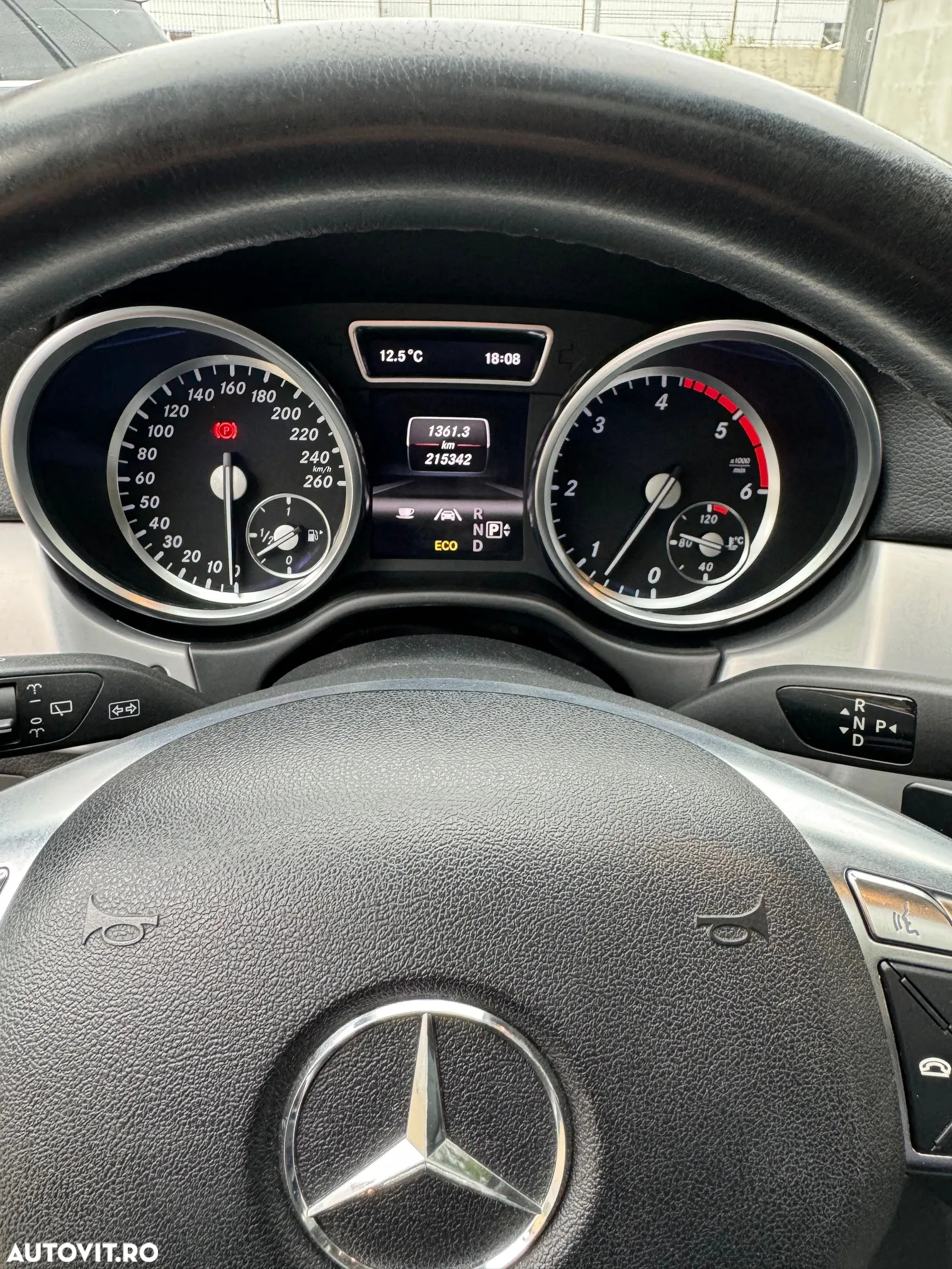 Mercedes-Benz ML 350 BlueTEC 4MATIC 7G-TRONIC - 32