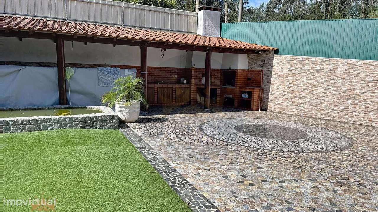 Moradia Isolada T4 em Arrifana – - Grande imagem: 5/33