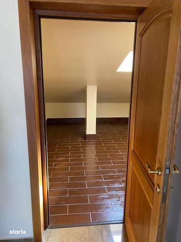 Casa spatioasa – ideala pentru familie, zona Centrala-10