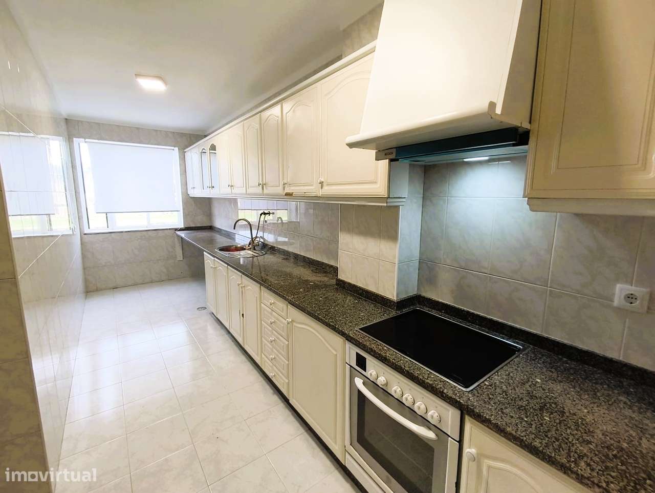 Apartamento T2 em Macieira de Rates-15