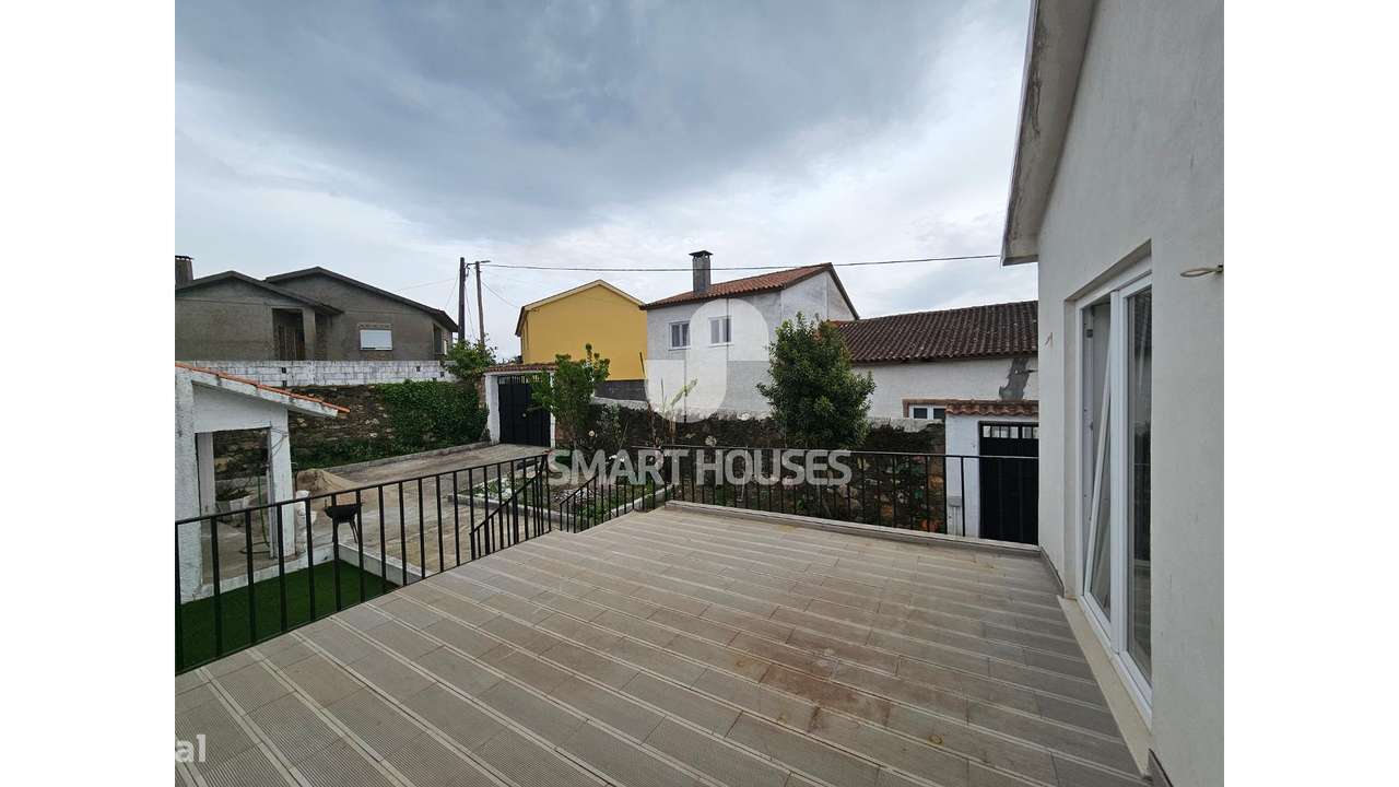 Moradia T3 Lombada (Poiares) c/ pátio-31