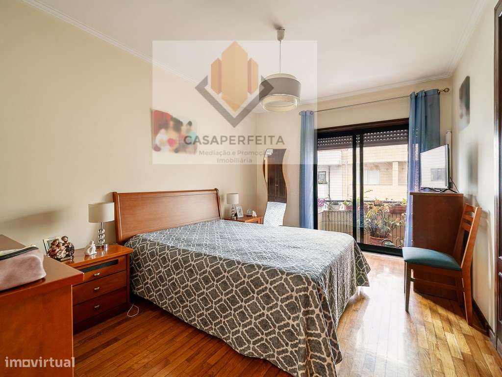 Apartamento T3 Como Novo com Varandas e Box - a 1500 metros da Prai...-21