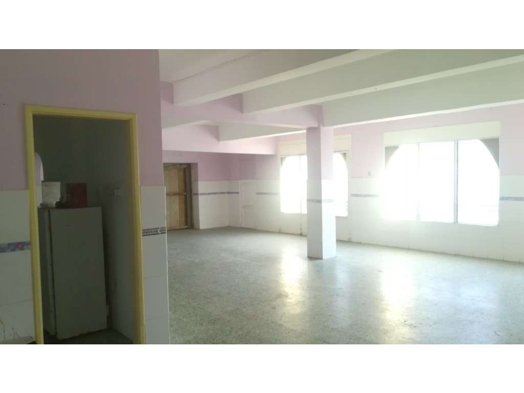 Moradia para Venda com Projeto Aprovado - Ideal para Investimento!-10