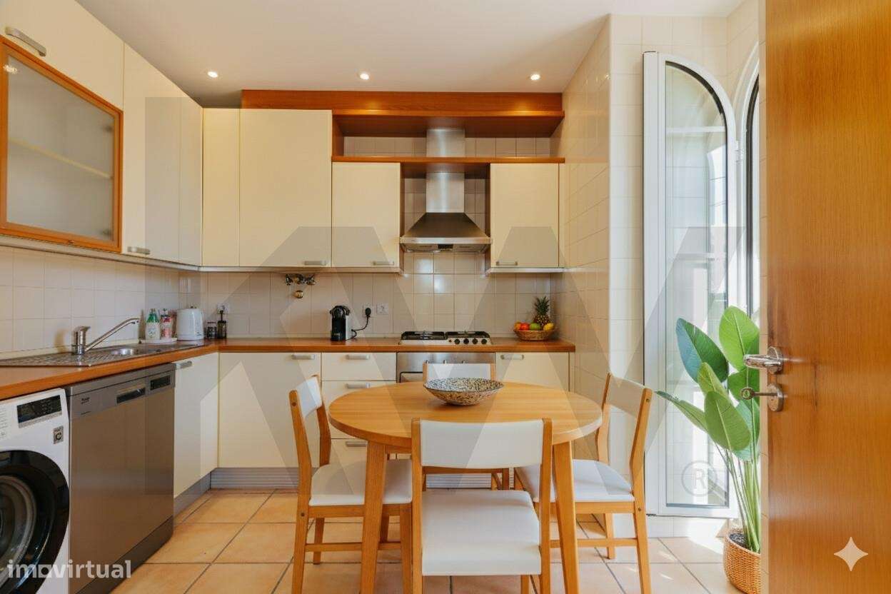 Apartamento T1 com estacionamento no Monte Estoril, Cascais - Grande imagem: 4/17