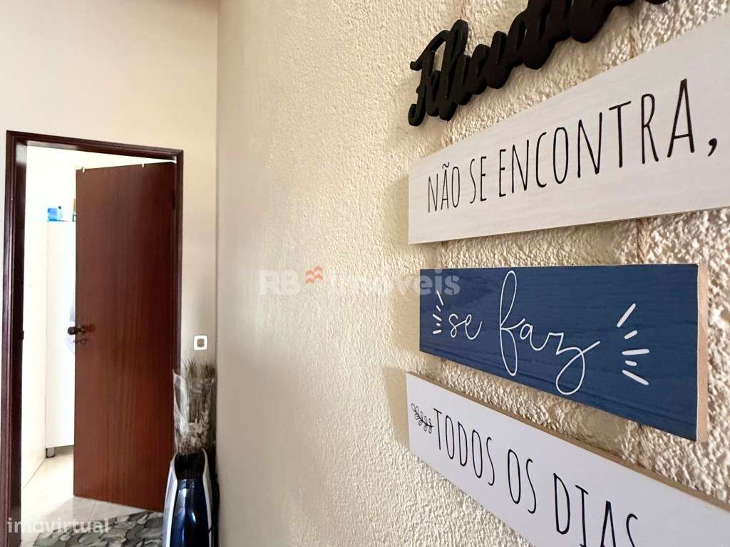 Moradias com terreno e furo - Grande imagem: 2/60