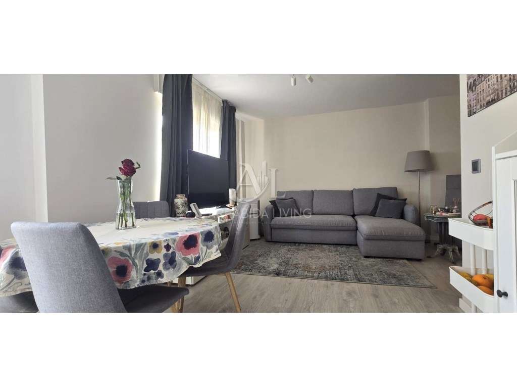 Apartamento totalmente remodelado - Grande imagem: 4/17