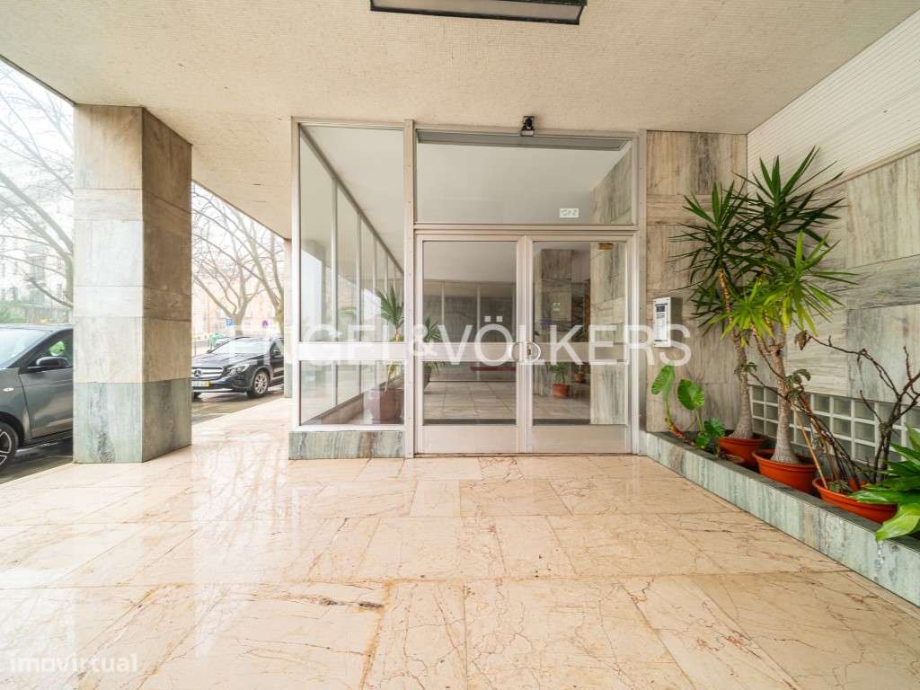 Apartamento T3 Luxo com vista Rio nas Amoreiras-26