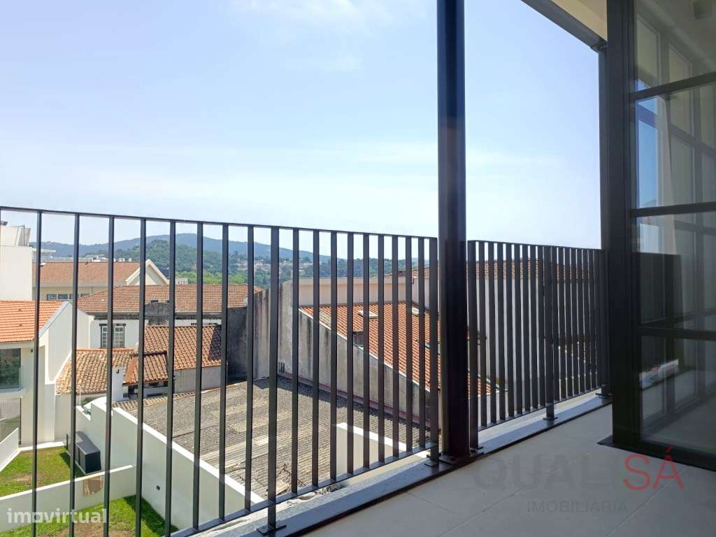 Apartamento T1 novo com varanda, equipado e mobilado, localizado no... - Grande imagem: 4/28